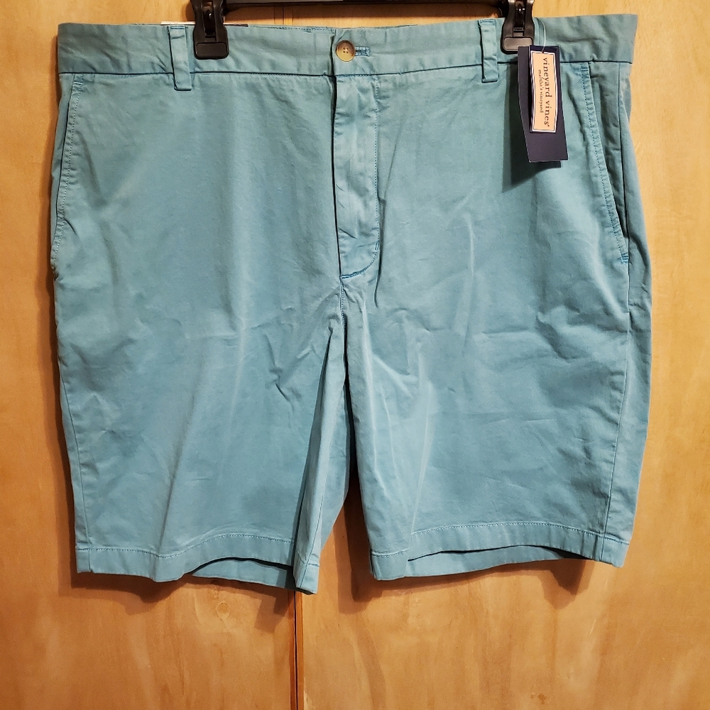 Vineyard Vines classic fit shorts size 40